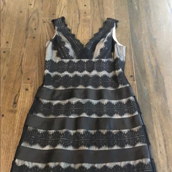 Lace/Chiffon Gown - Picture 2 of 5